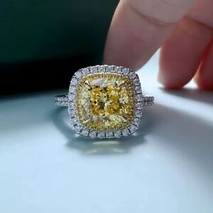 Elegant Yellow and Silver Women's Ring